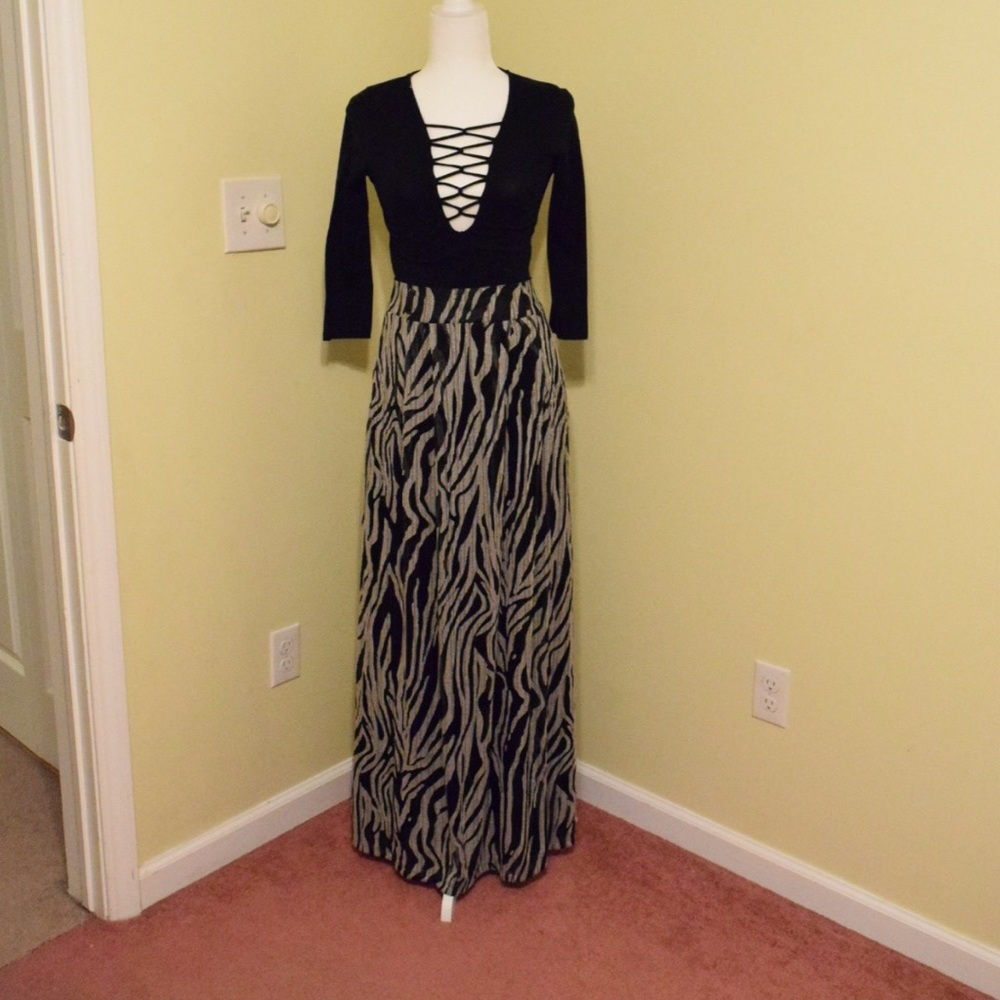 Beautiful high waisted maxi skirt